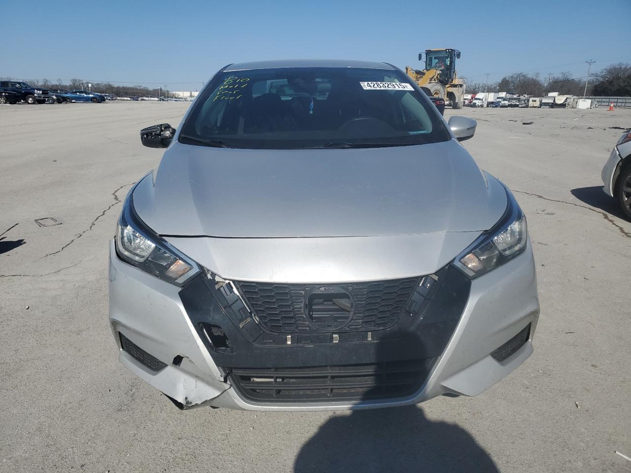 2021 NISSAN VERSA SV - Фото 5