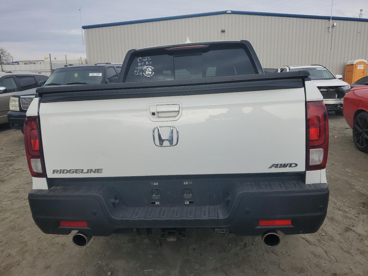 2022 HONDA RIDGELINE - Фото 6