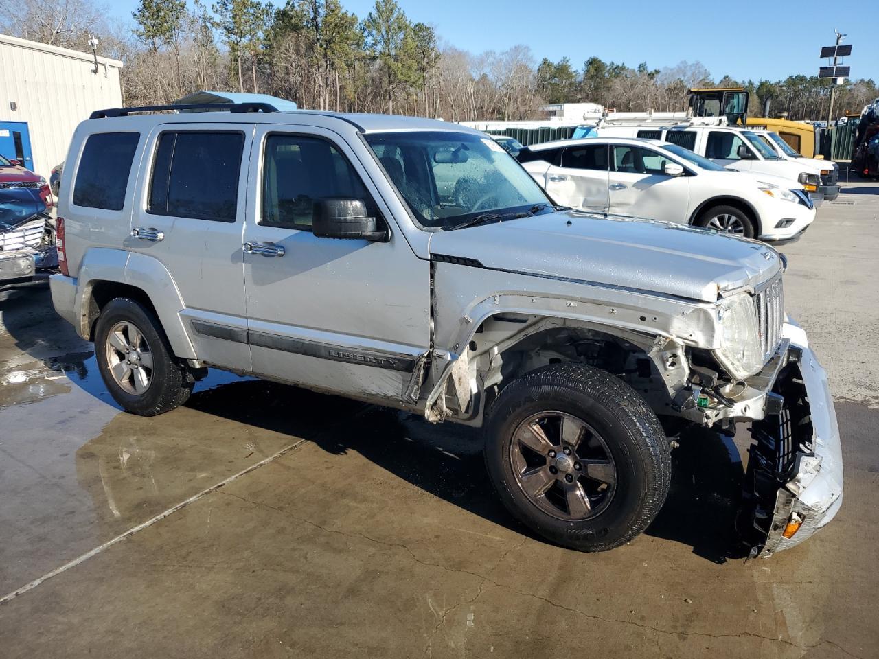 2012 JEEP LIBERTY SP - Image 4