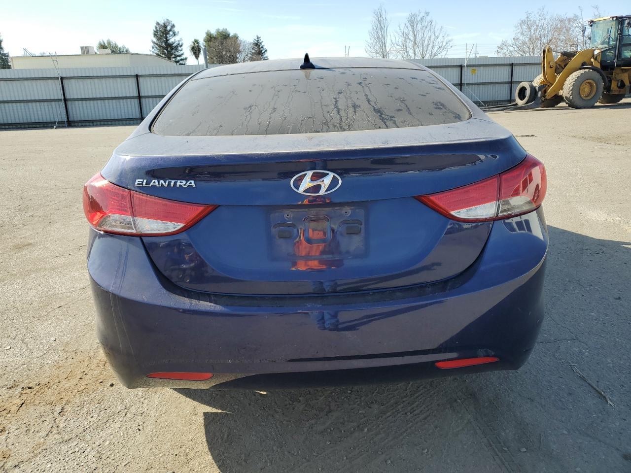 2011 HYUNDAI ELANTRA GL - Image 6