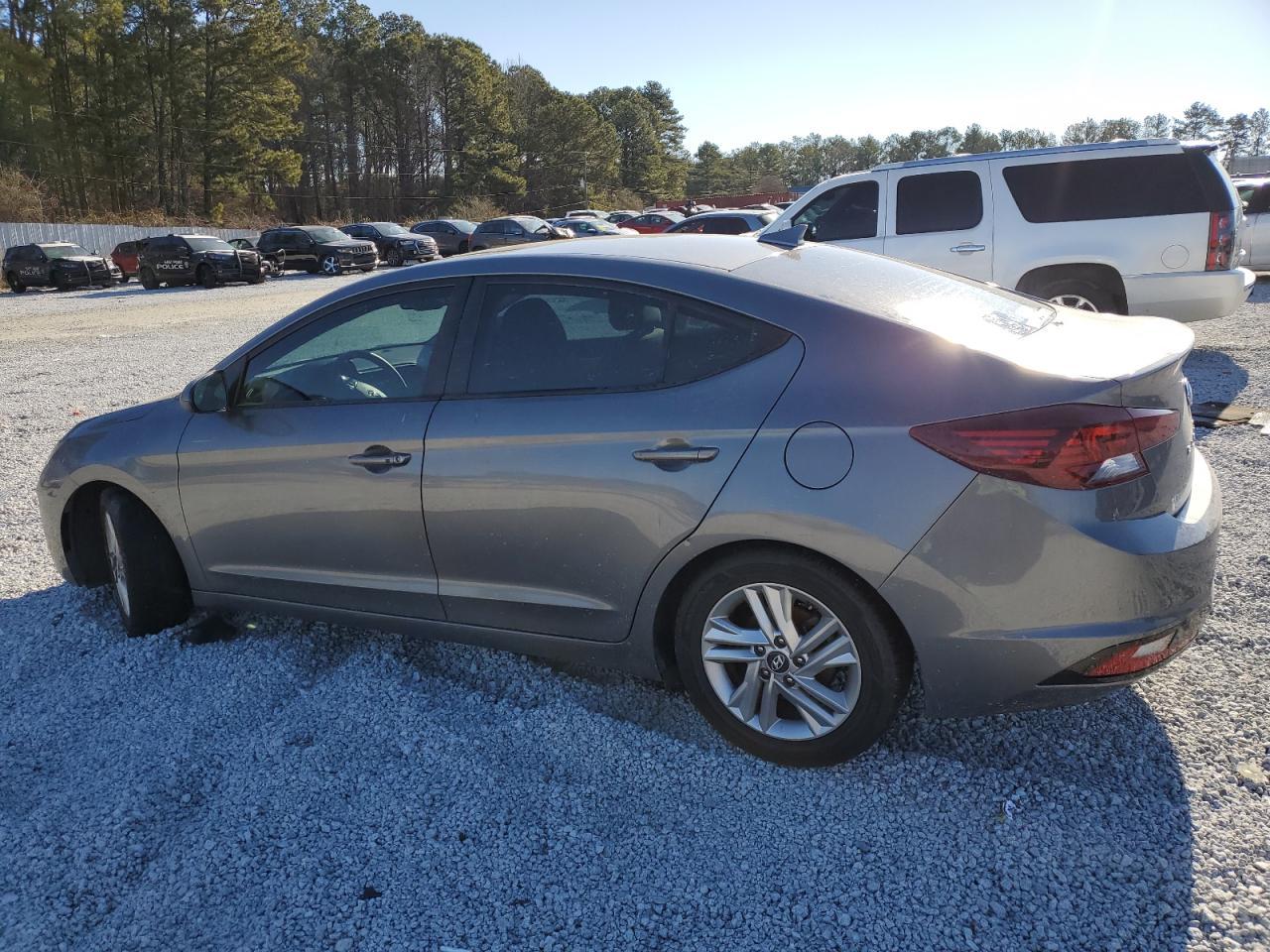 2019 HYUNDAI ELANTRA SE - Фото 2