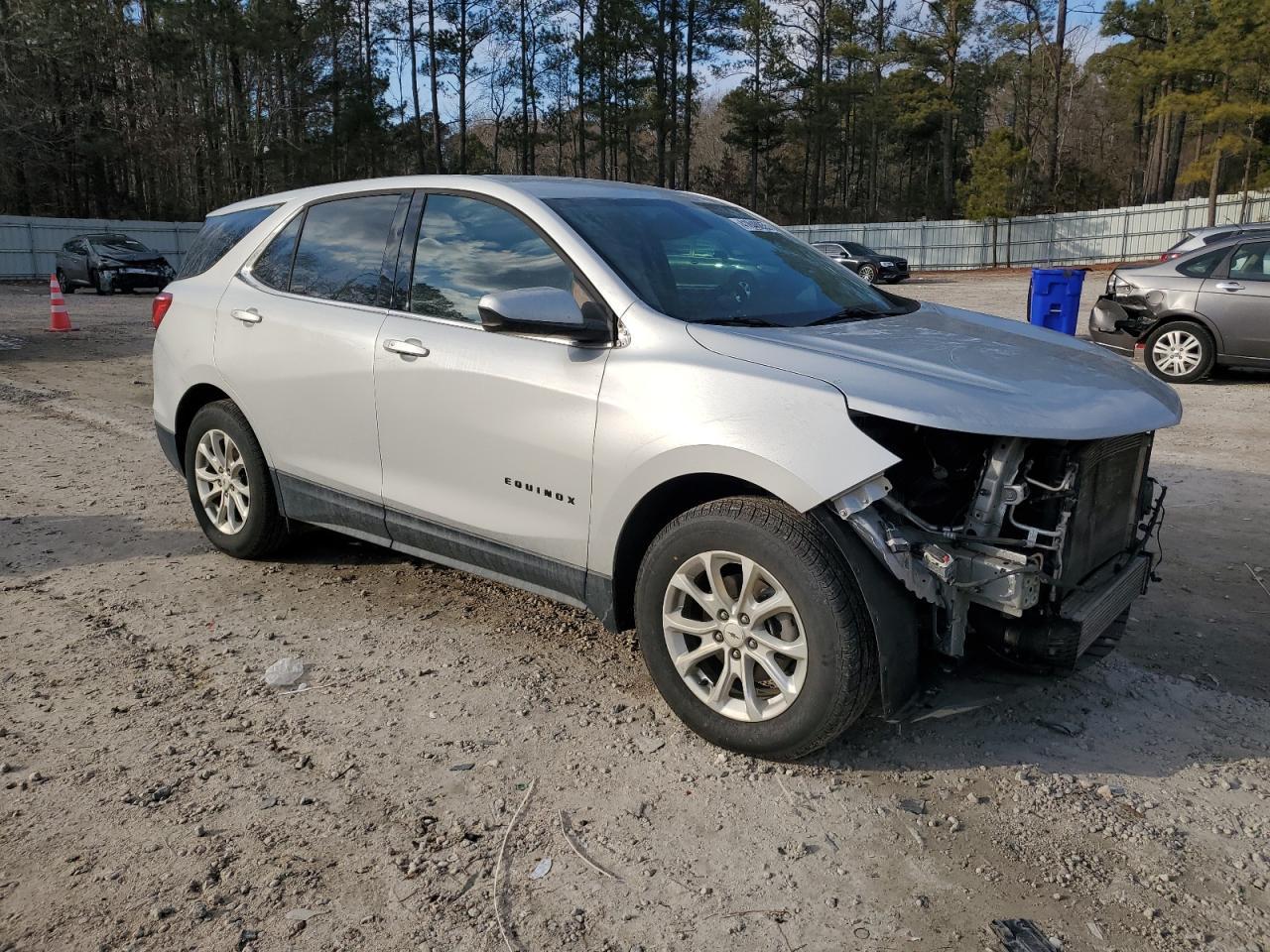2019 CHEVROLET EQUINOX LT - Image 4
