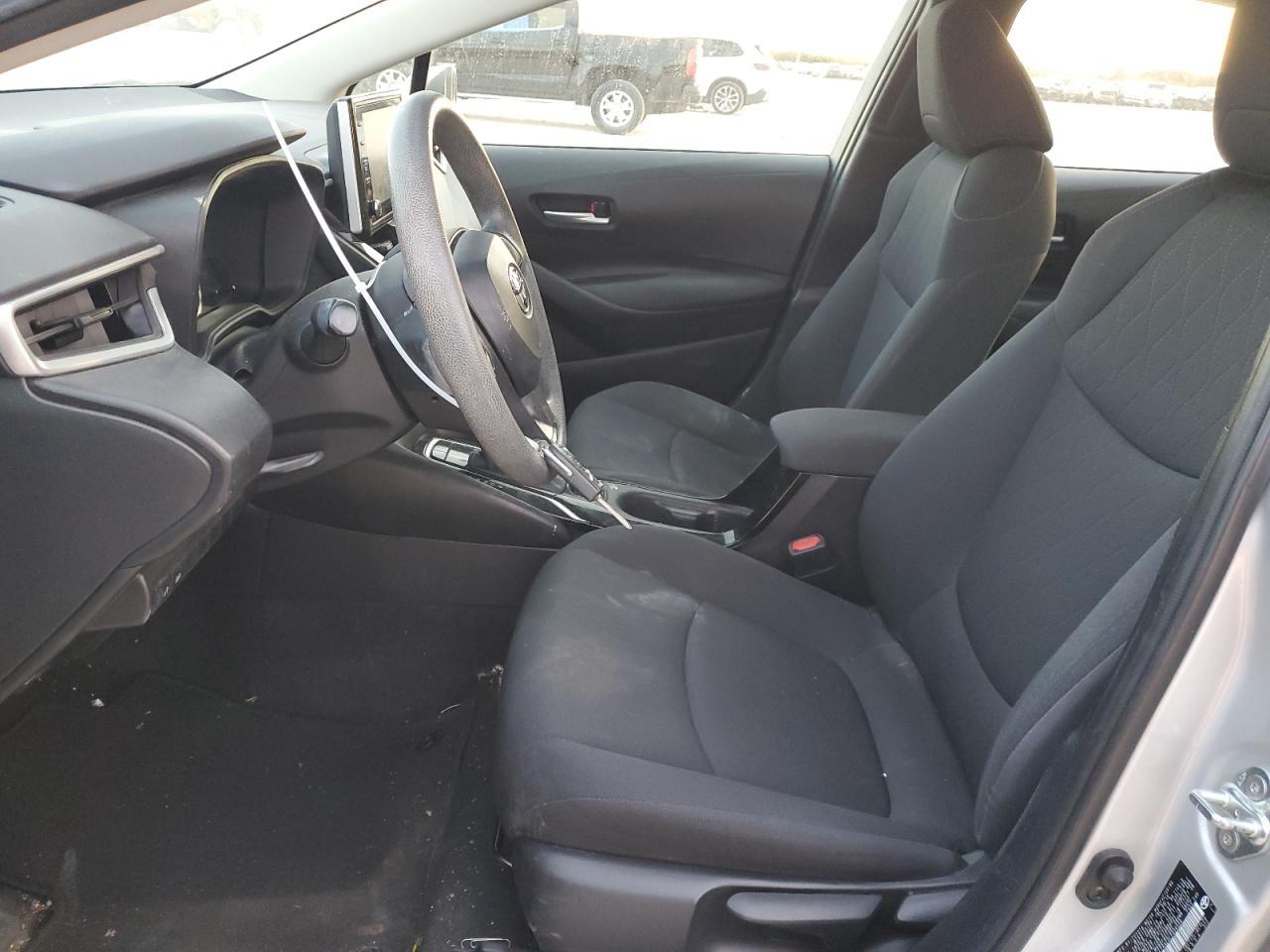 2020 TOYOTA COROLLA LE - Фото 7