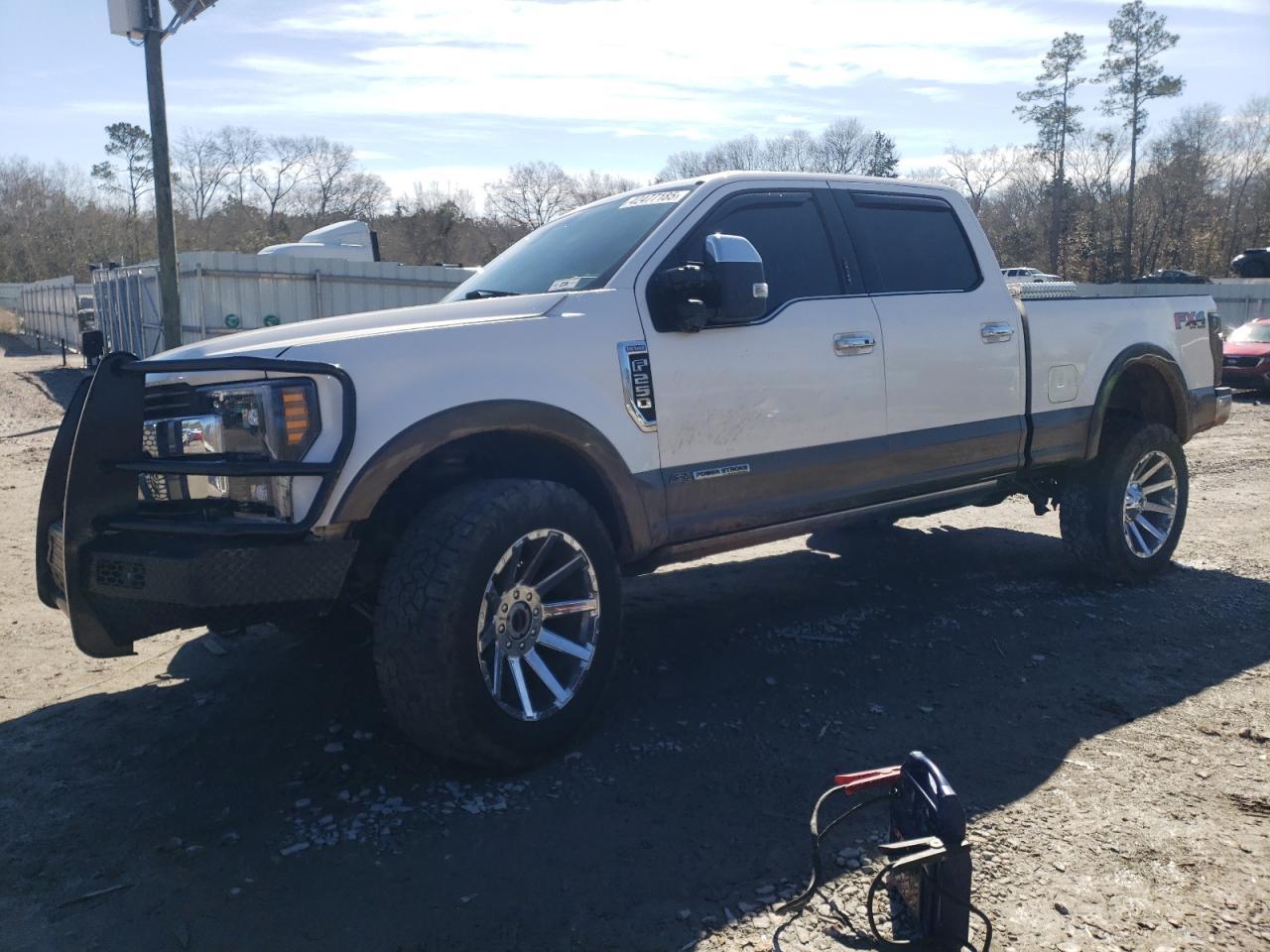 2017 FORD F250 SUPER