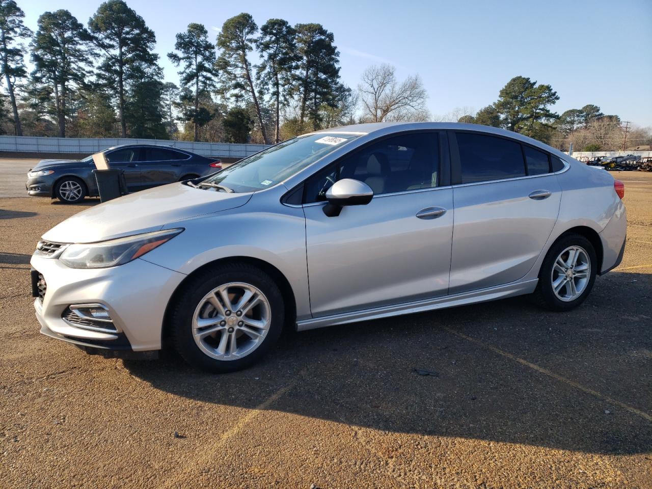 2016 CHEVROLET CRUZE LT