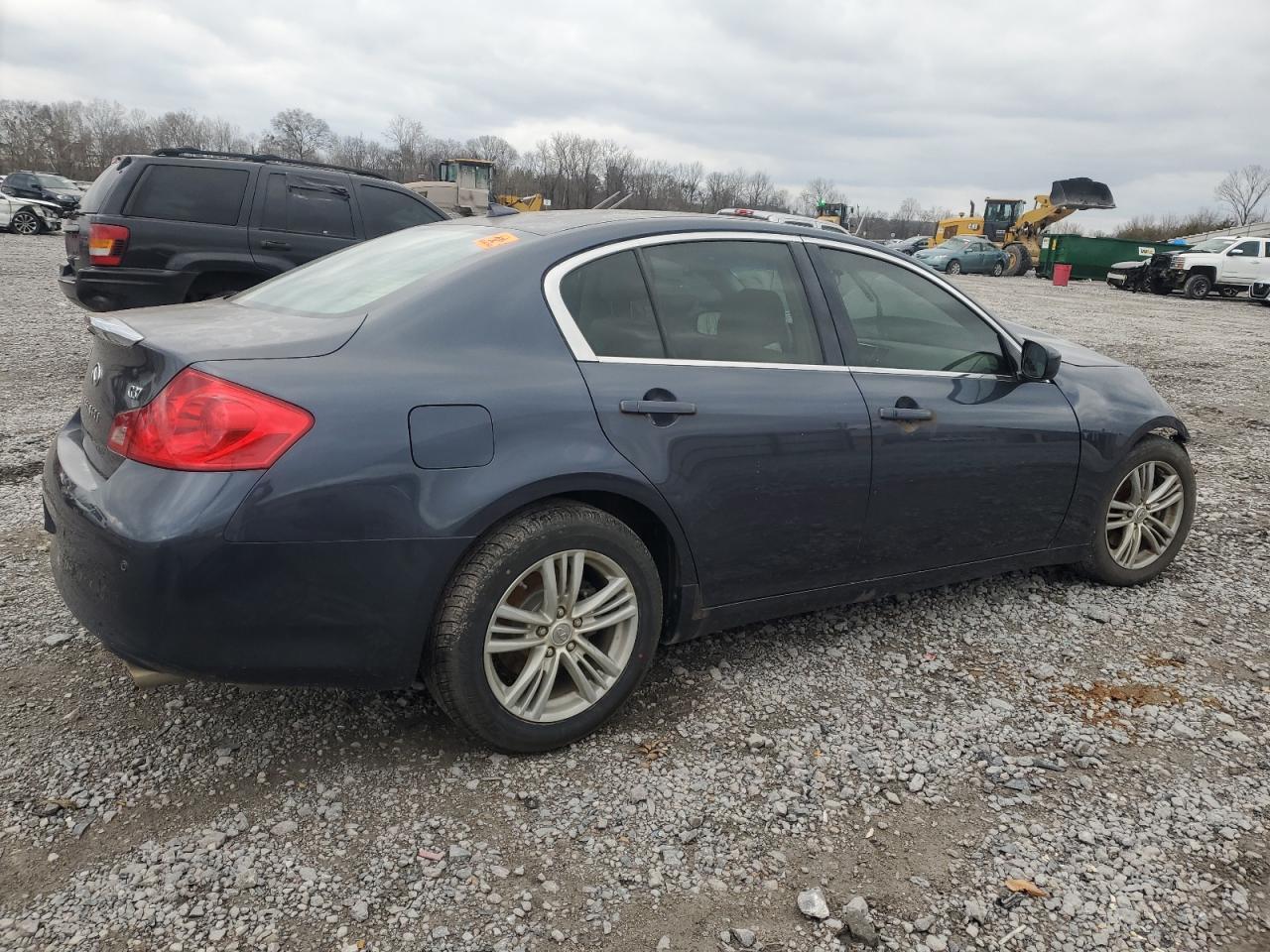 2012 INFINITI G37 BASE - Image 3