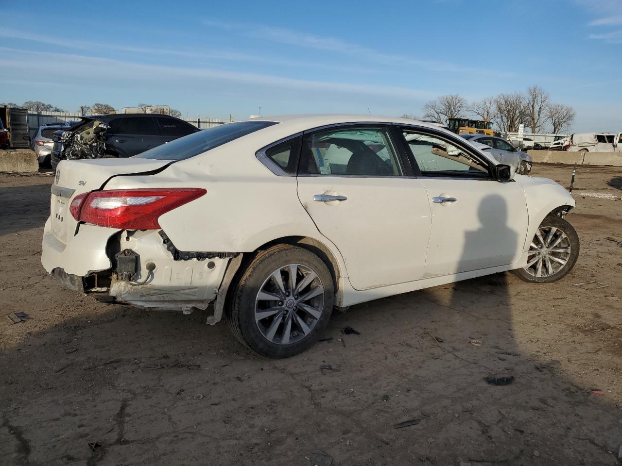 2017 NISSAN ALTIMA 2.5 - Фото 3