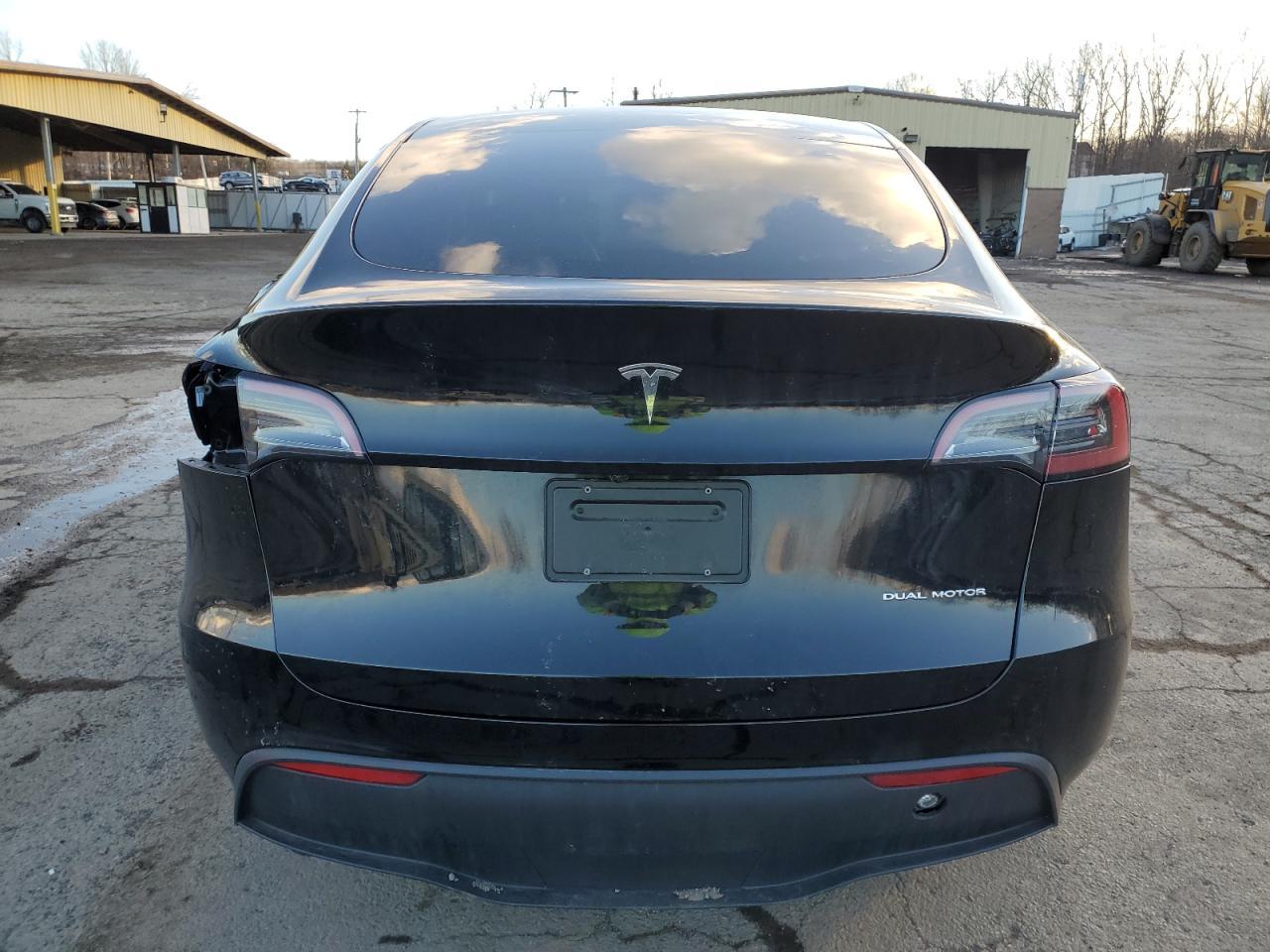 2024 TESLA MODEL Y - Фото 6