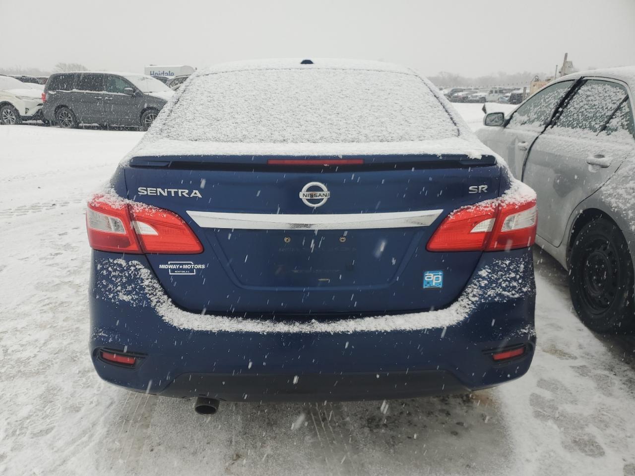 2016 NISSAN SENTRA S - Фото 6
