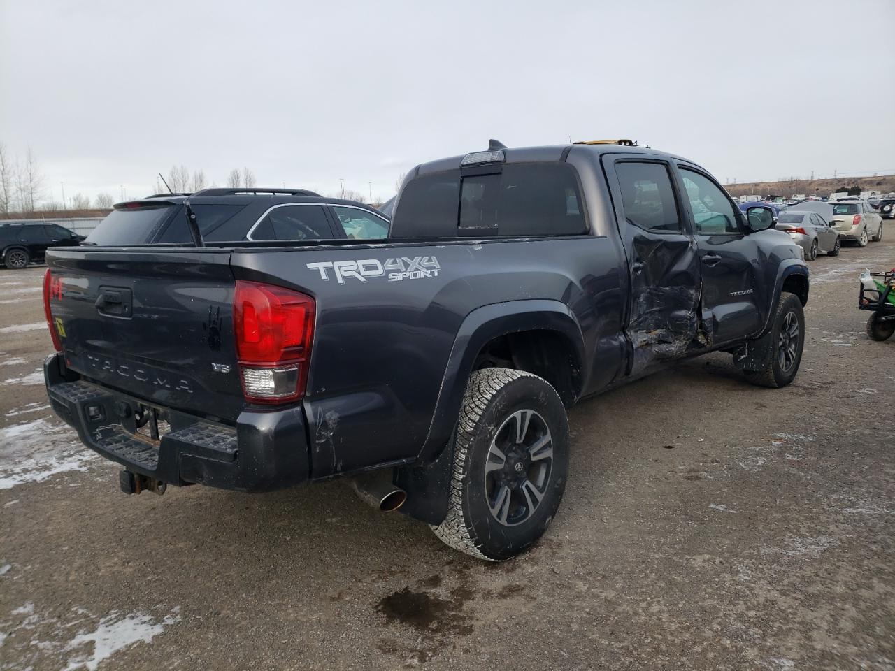 2017 TOYOTA TACOMA DOU - Фото 3