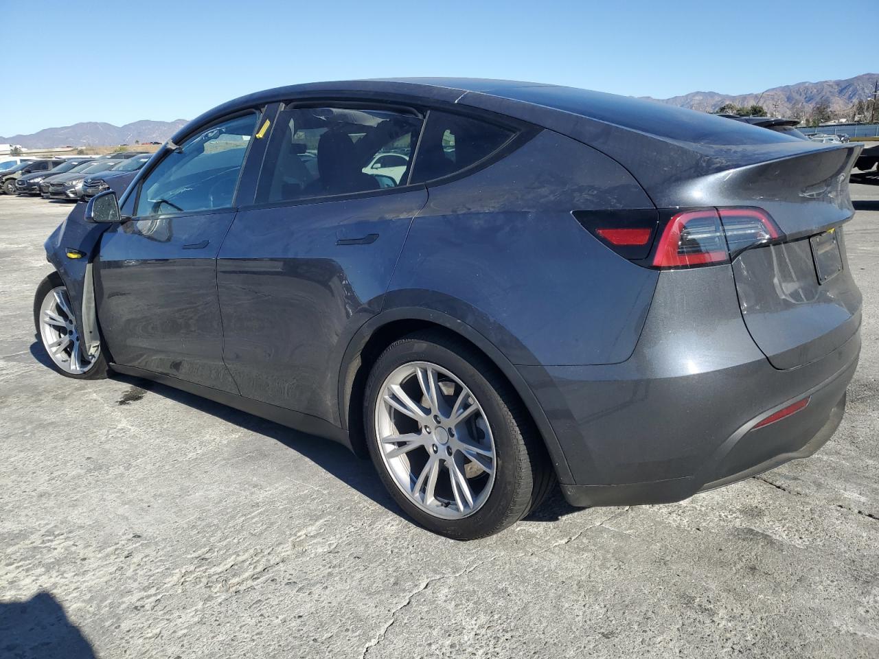 2023 TESLA MODEL Y - Фото 2