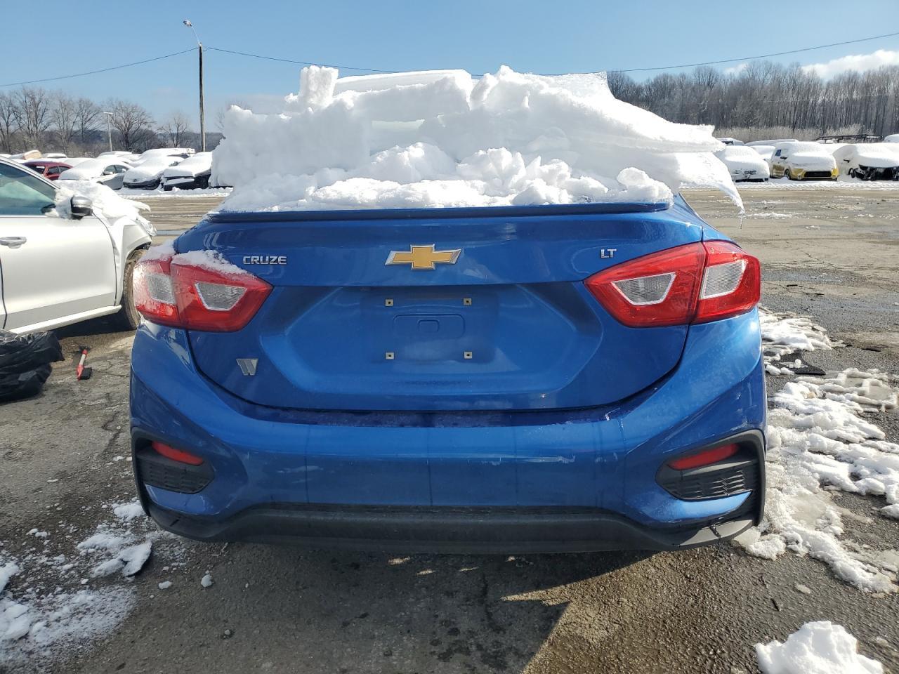 2017 CHEVROLET CRUZE LT - Image 6