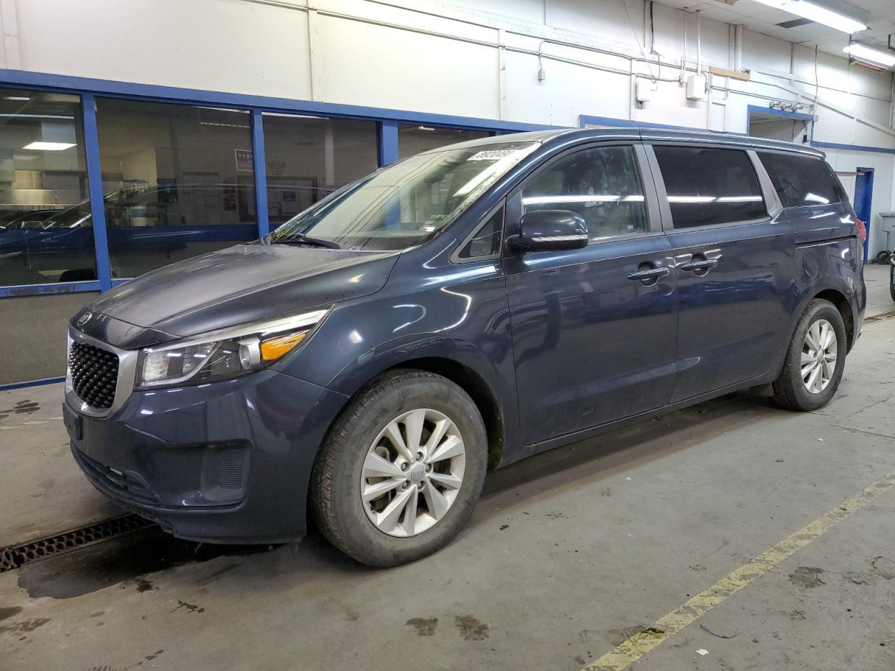 2017 KIA SEDONA LX