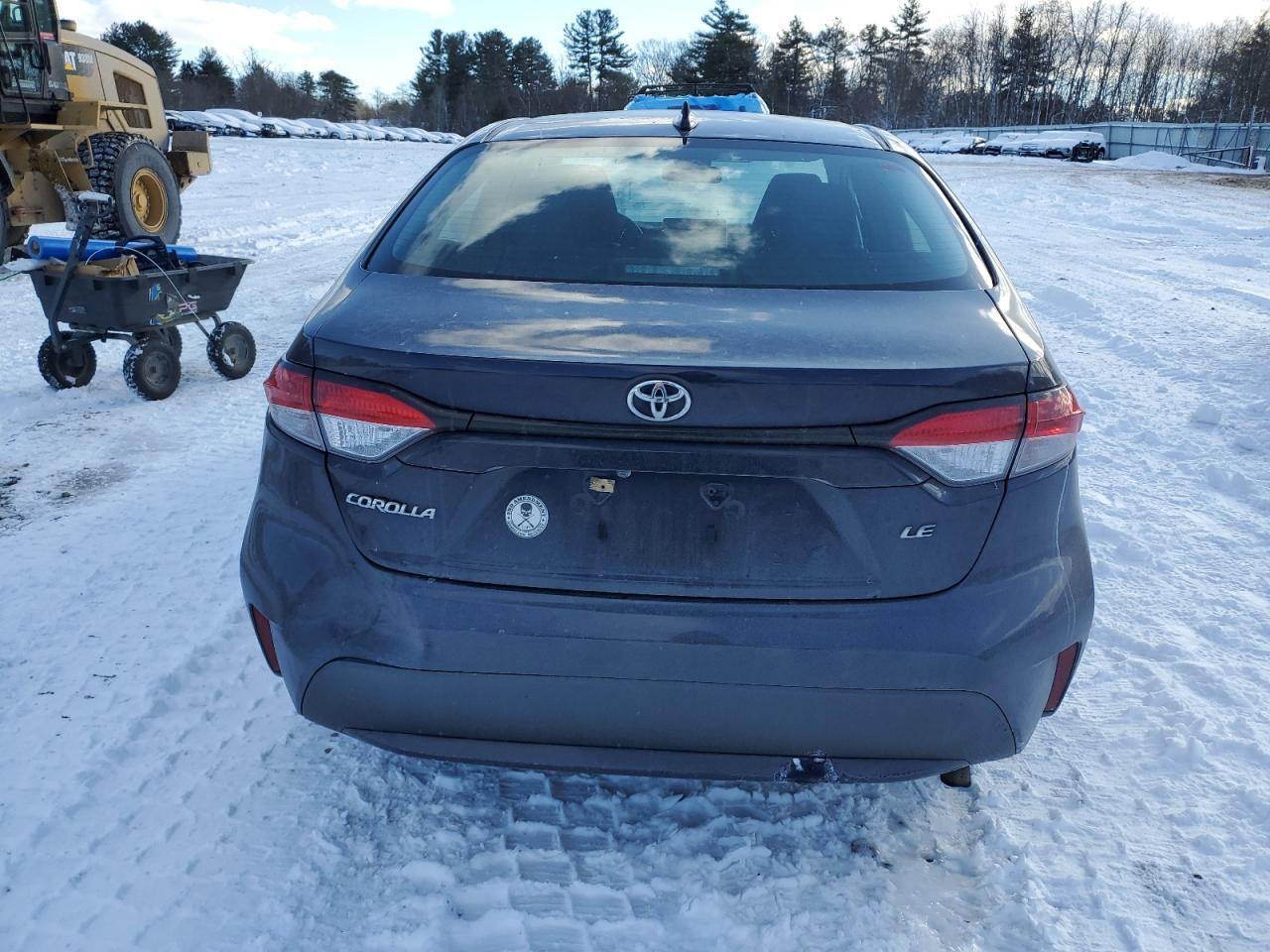 2020 TOYOTA COROLLA LE - Фото 6