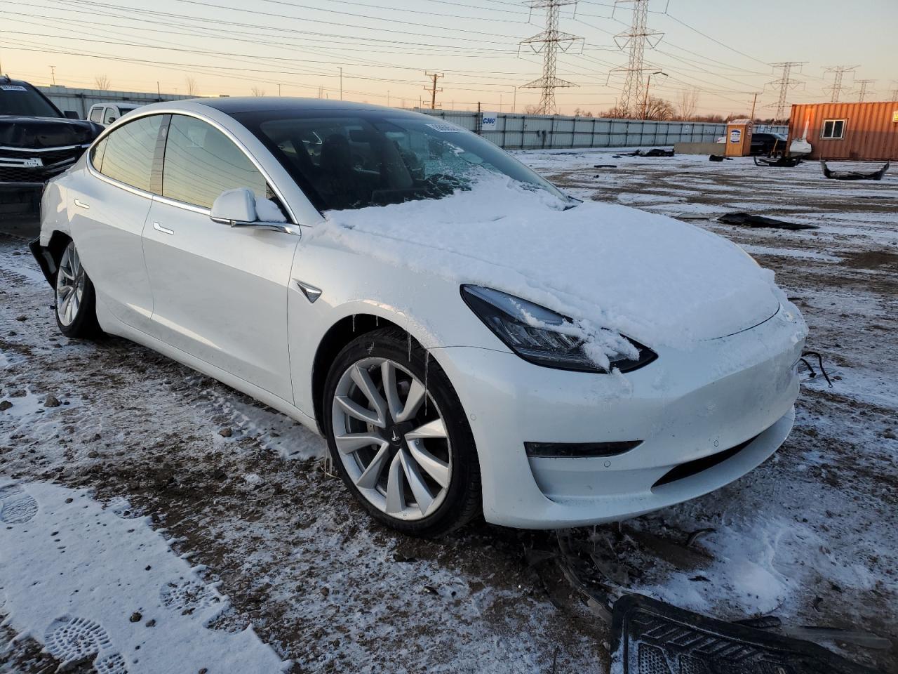 2019 TESLA MODEL 3 - Фото 4