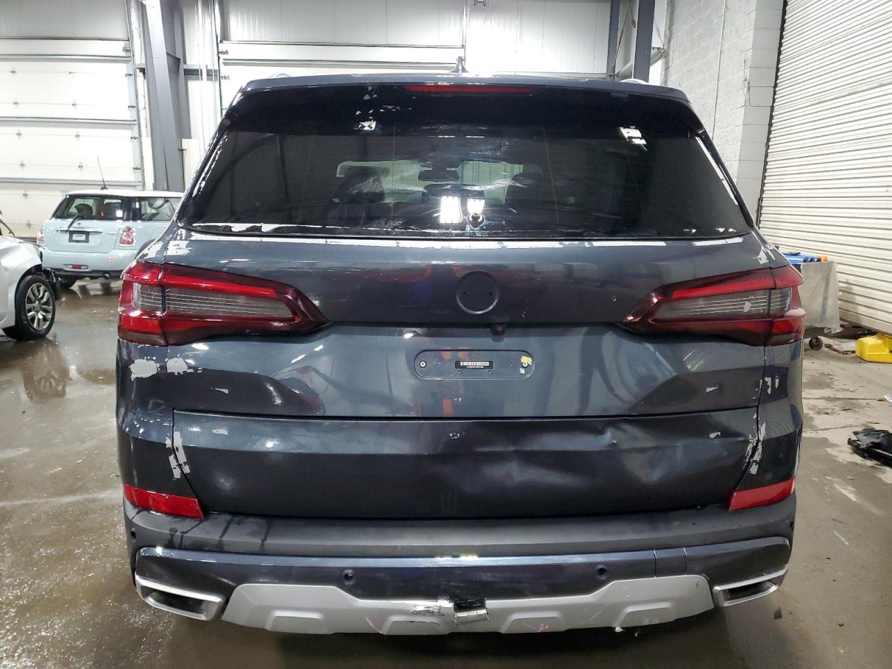 2022 BMW X5 XDRIVE4 - Фото 6