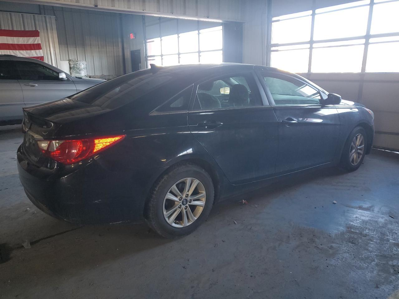 2013 HYUNDAI SONATA GLS - Image 3