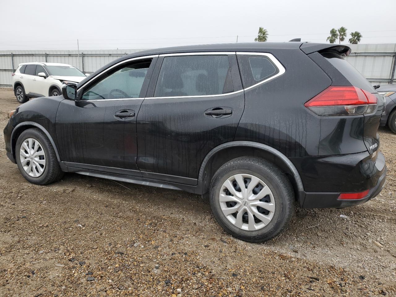 2017 NISSAN ROGUE S - Image 2