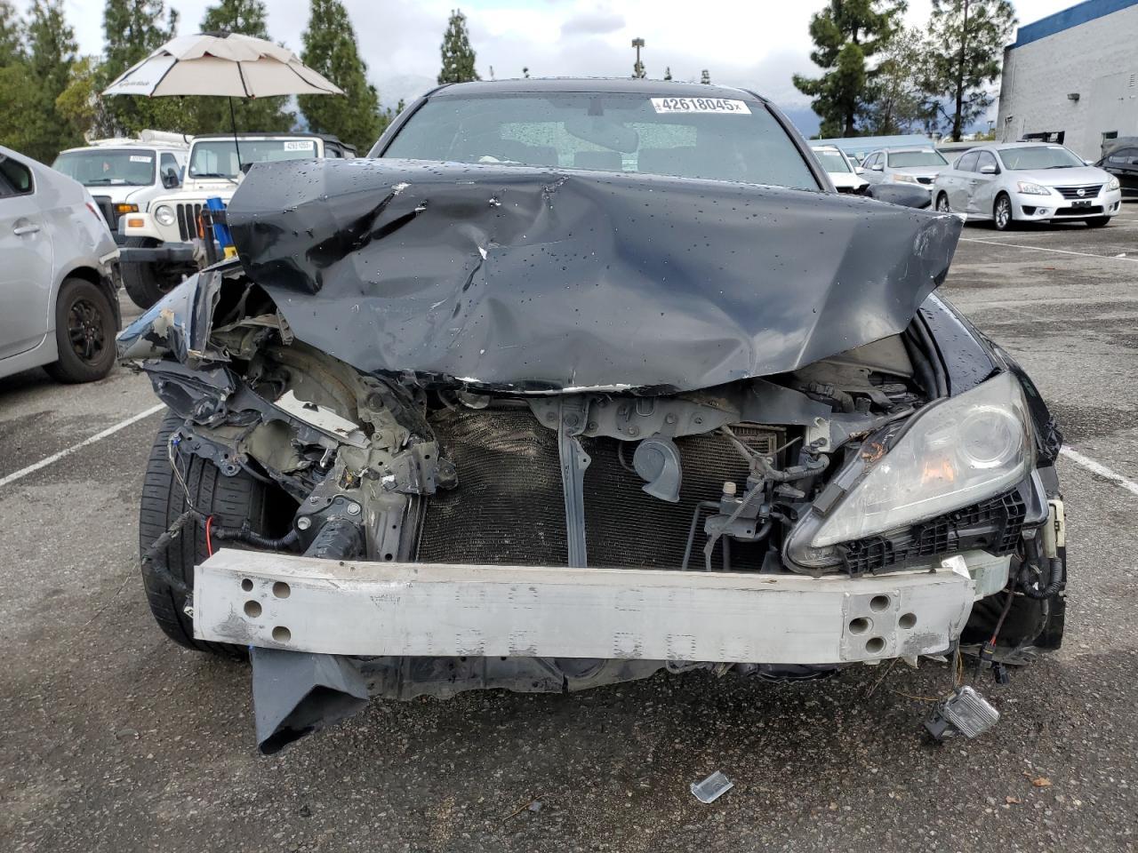 2011 LEXUS IS 250 - Фото 5