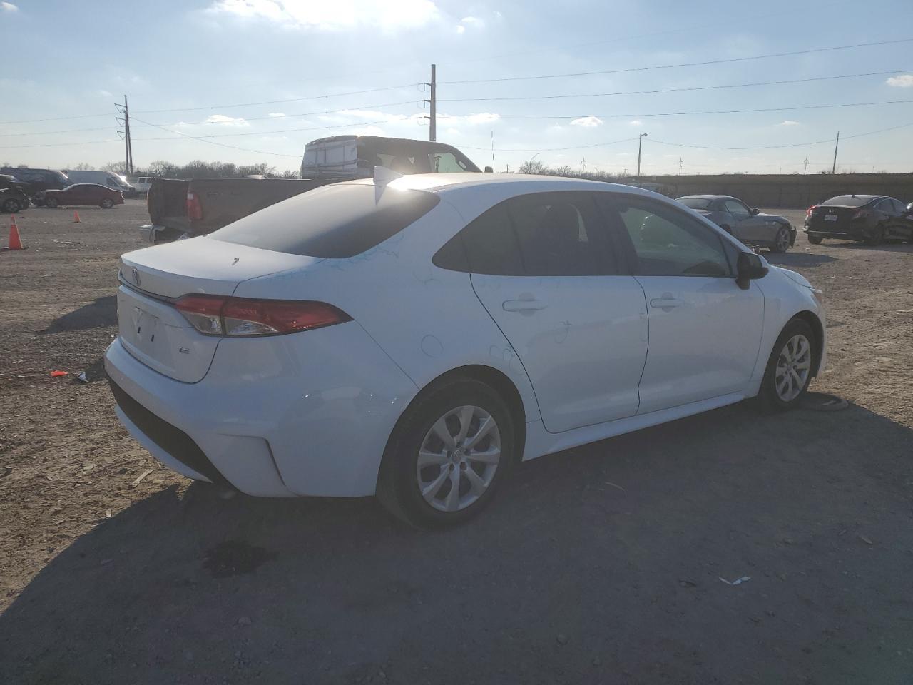 2020 TOYOTA COROLLA LE - Image 3