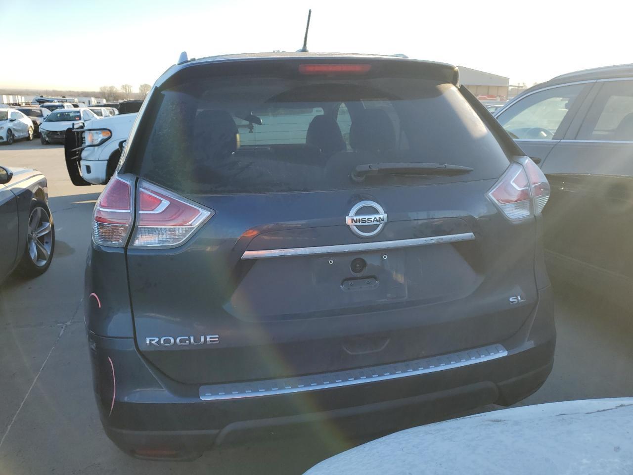 2015 NISSAN ROGUE S - Image 6