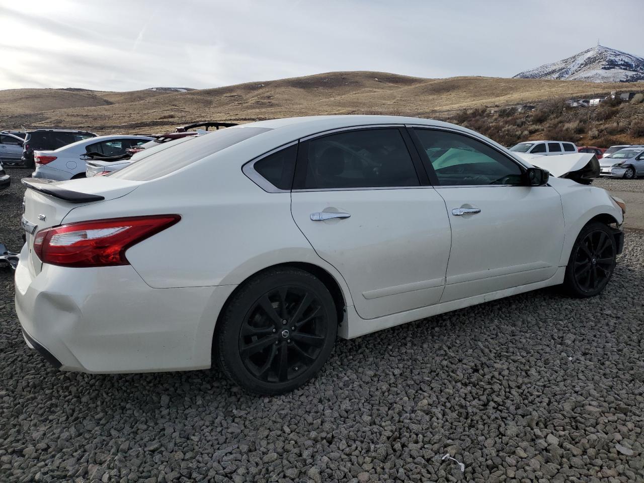 2017 NISSAN ALTIMA 2.5 - Фото 3