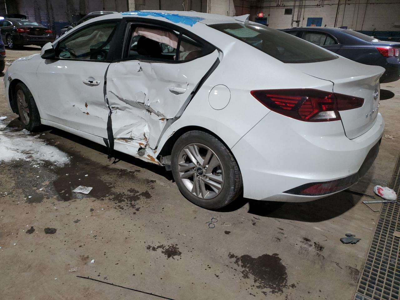 2019 HYUNDAI ELANTRA SE - Фото 2