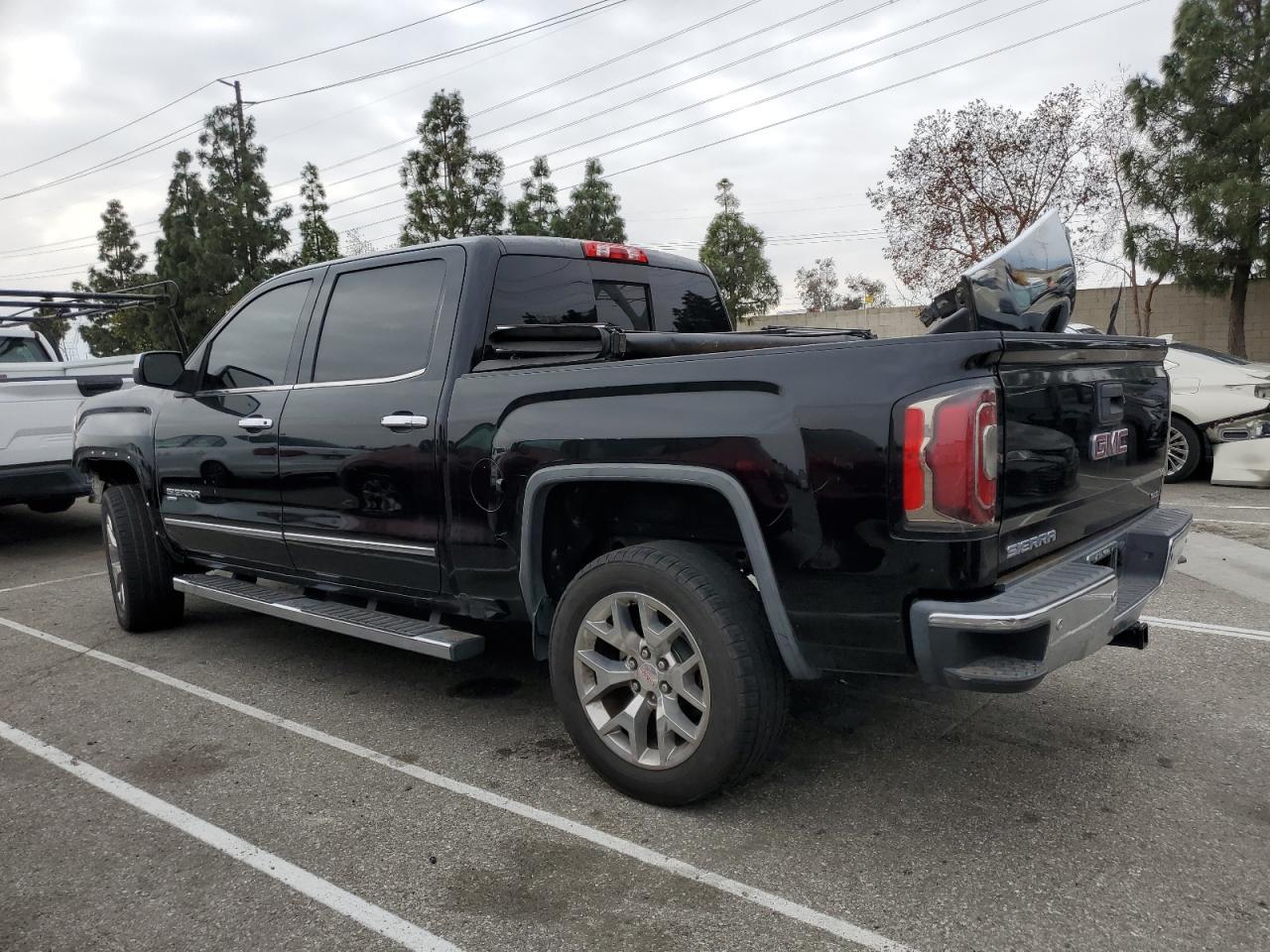 2018 GMC SIERRA K15 - Фото 2