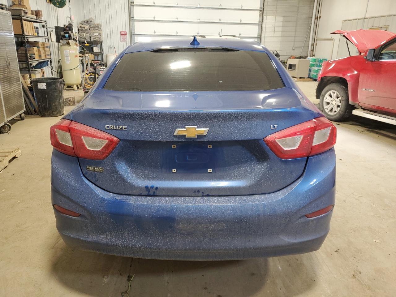 2017 CHEVROLET CRUZE LT - Image 6