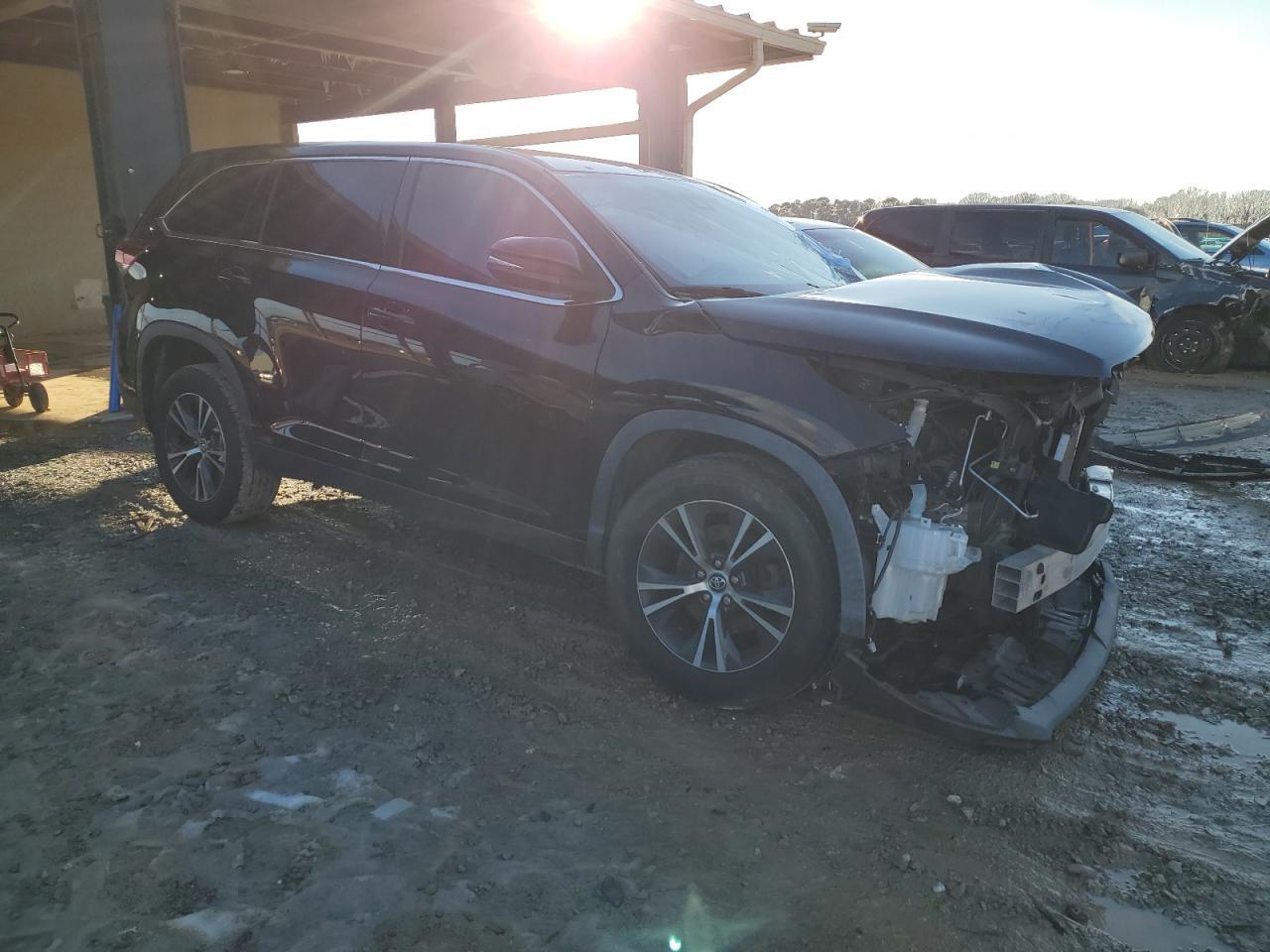 2019 TOYOTA HIGHLANDER - Image 4