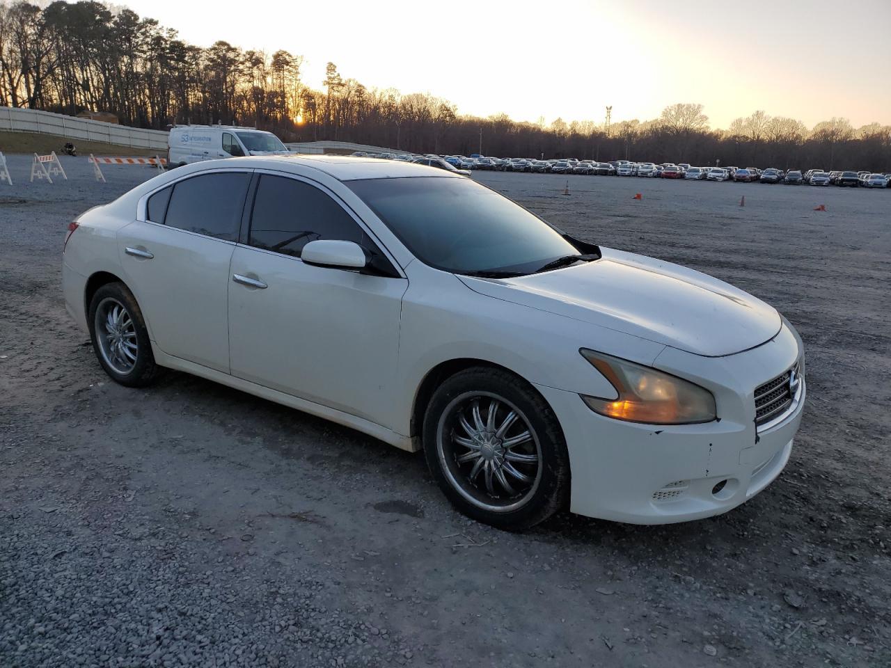 2011 NISSAN MAXIMA S - Image 4