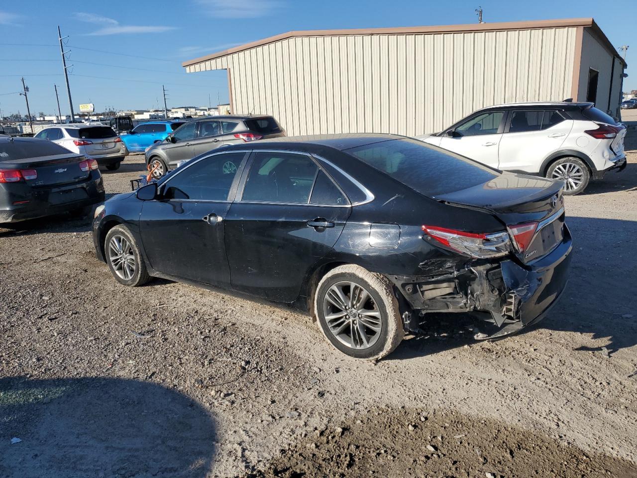 2015 TOYOTA CAMRY LE - Фото 2