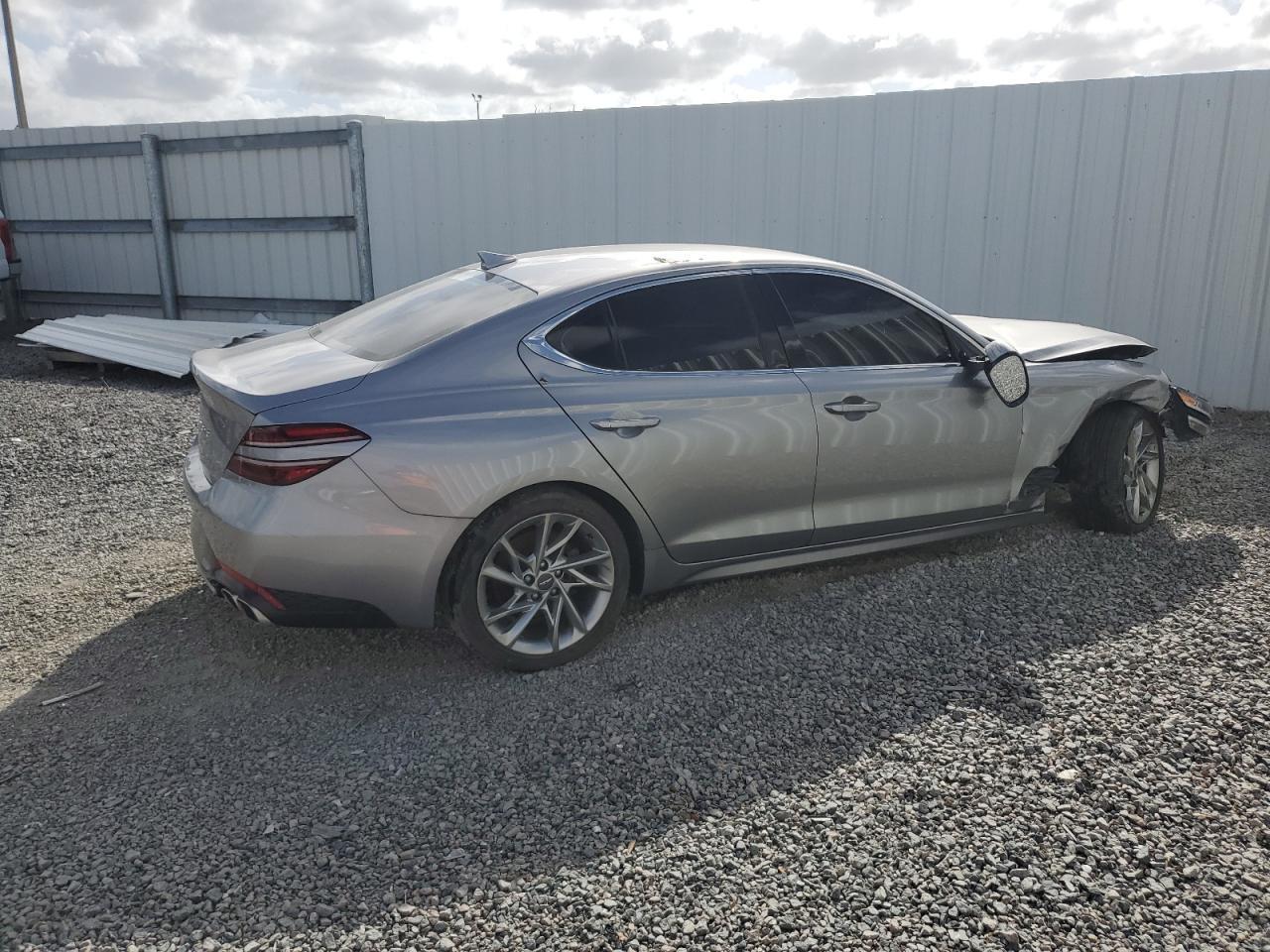 2022 GENESIS G70 BASE - Image 3