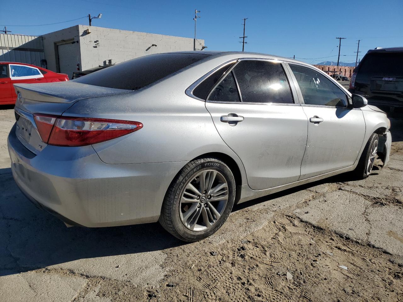 2016 TOYOTA CAMRY LE - Image 3