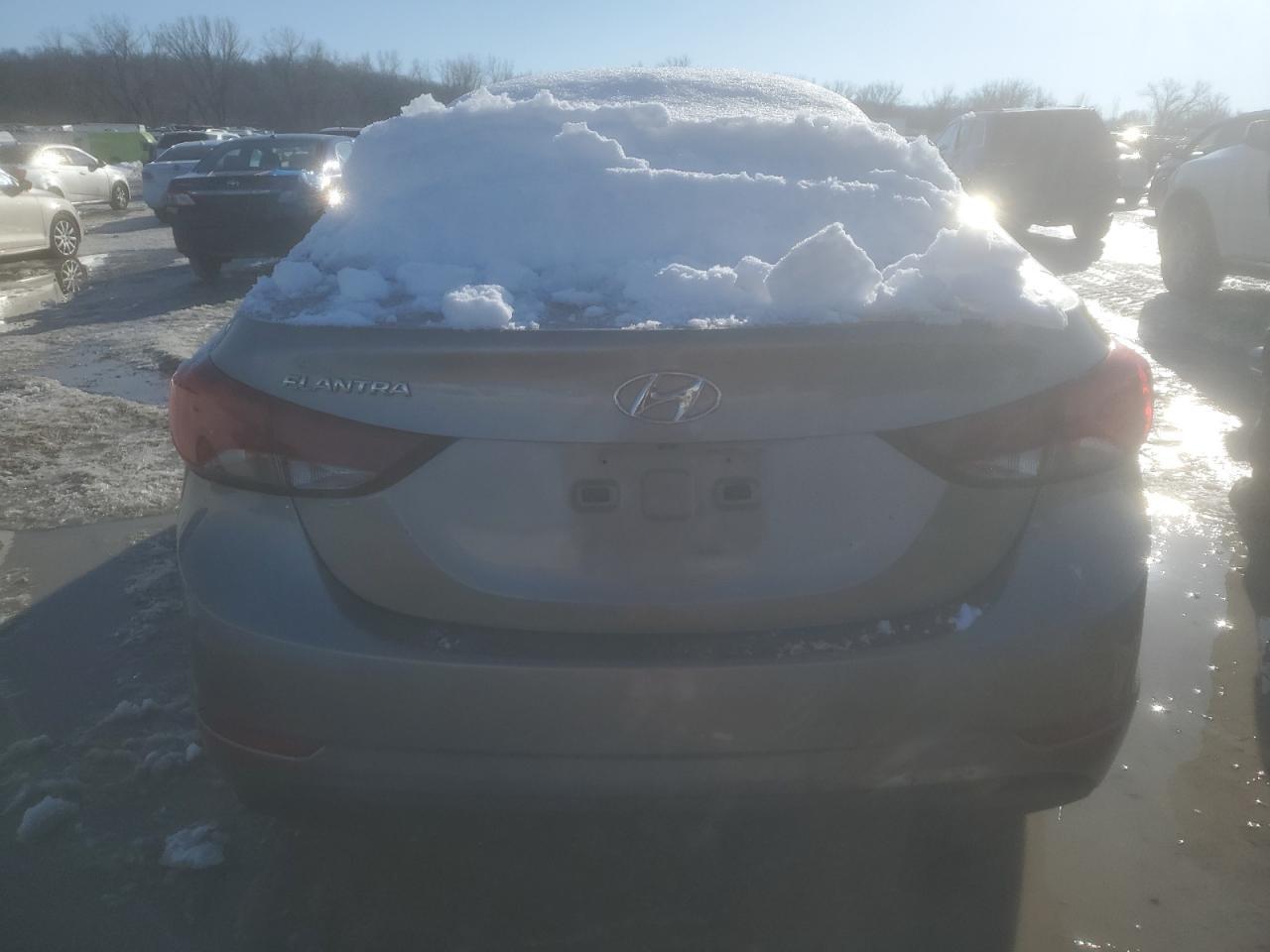 2015 HYUNDAI ELANTRA SE - Фото 6