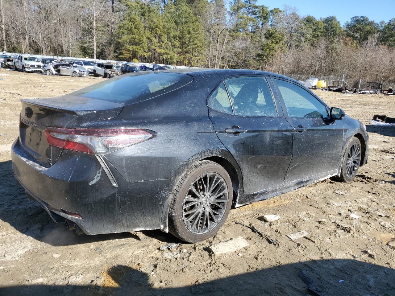 2021 TOYOTA CAMRY SE - Image 3