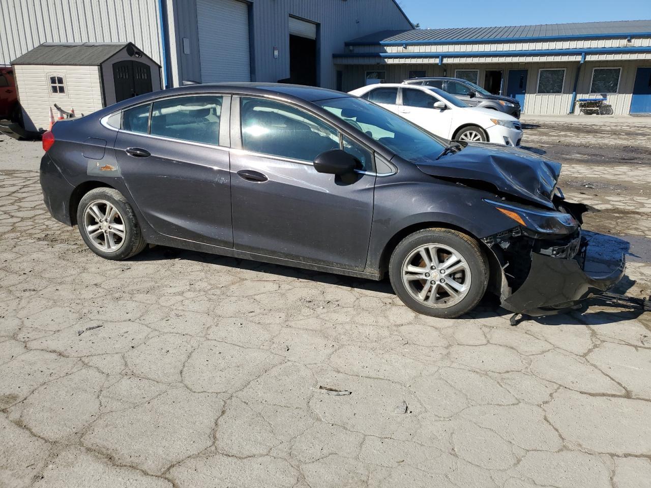 2016 CHEVROLET CRUZE LT - Image 4