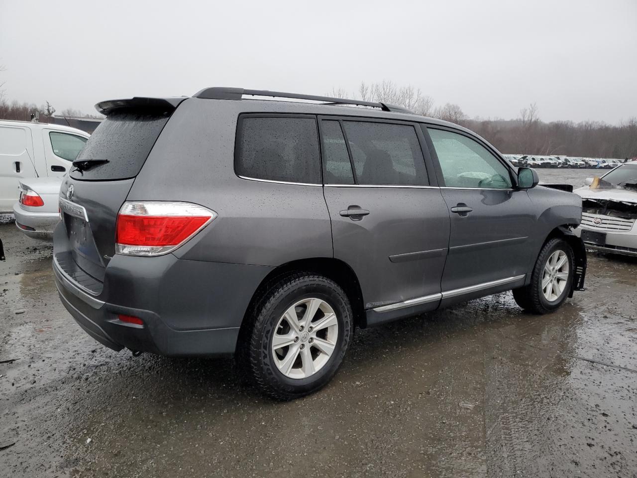 2012 TOYOTA HIGHLANDER - Image 3