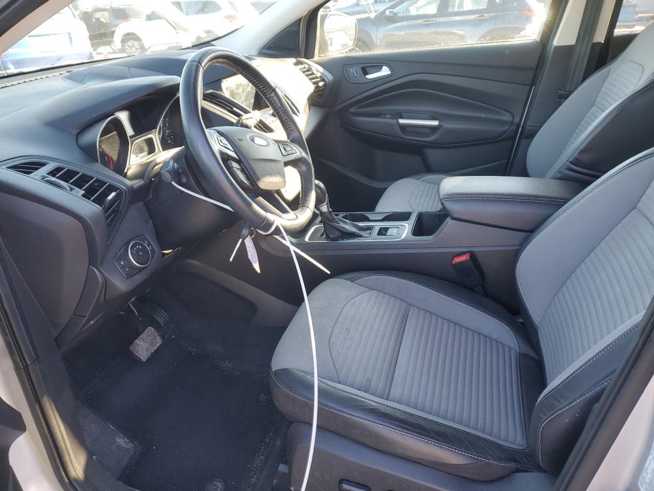 2017 FORD ESCAPE SE - Фото 7