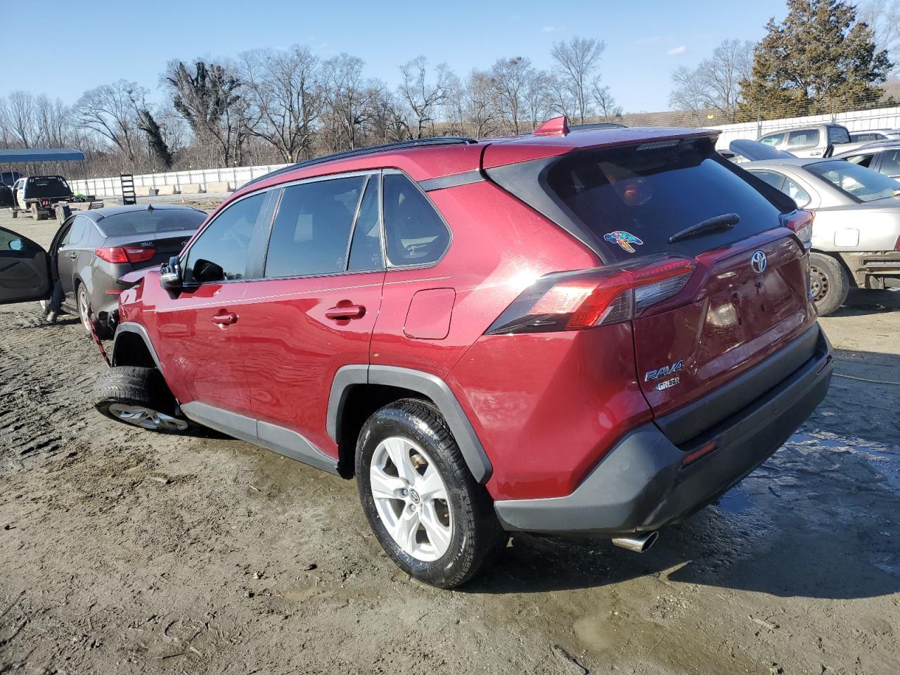 2020 TOYOTA RAV4 XLE - Image 2