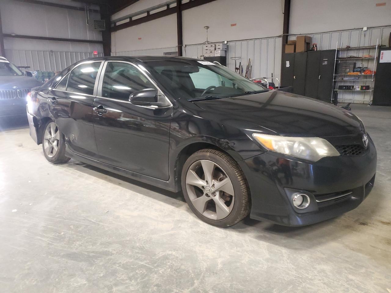 2012 TOYOTA CAMRY SE - Фото 4