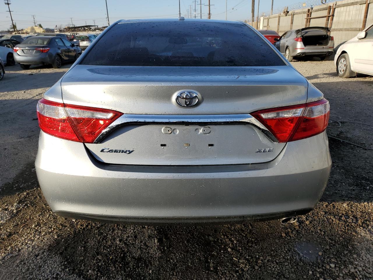 2015 TOYOTA CAMRY LE - Фото 6