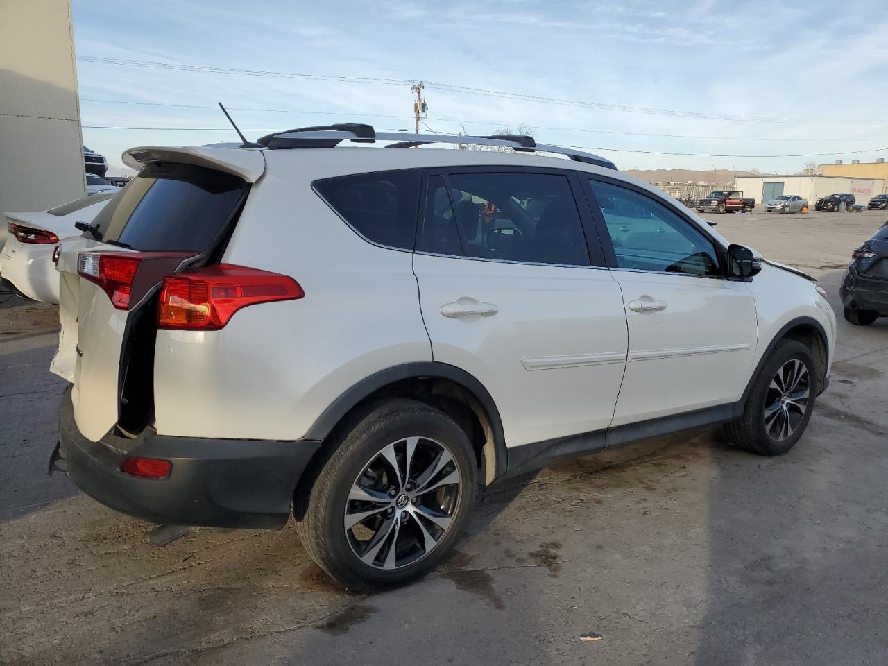 2015 TOYOTA RAV4 LIMIT - Фото 3