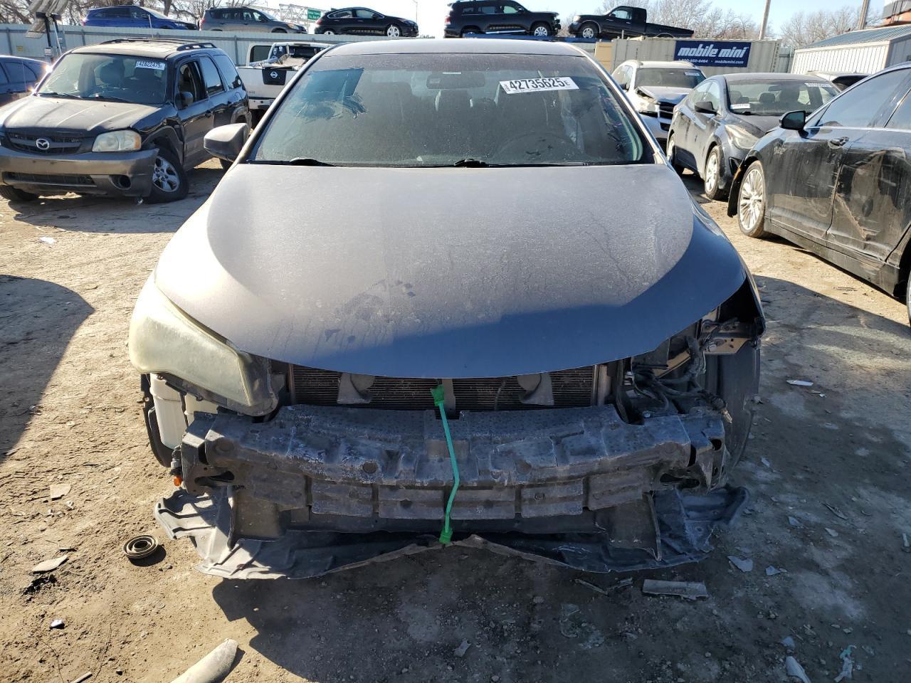 2015 TOYOTA CAMRY LE - Image 5