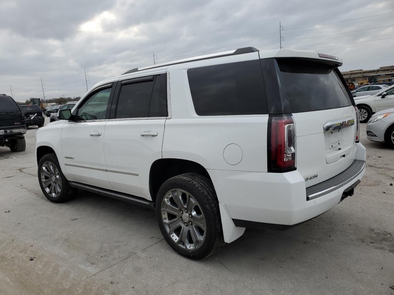 2016 GMC YUKON DENA - Фото 2