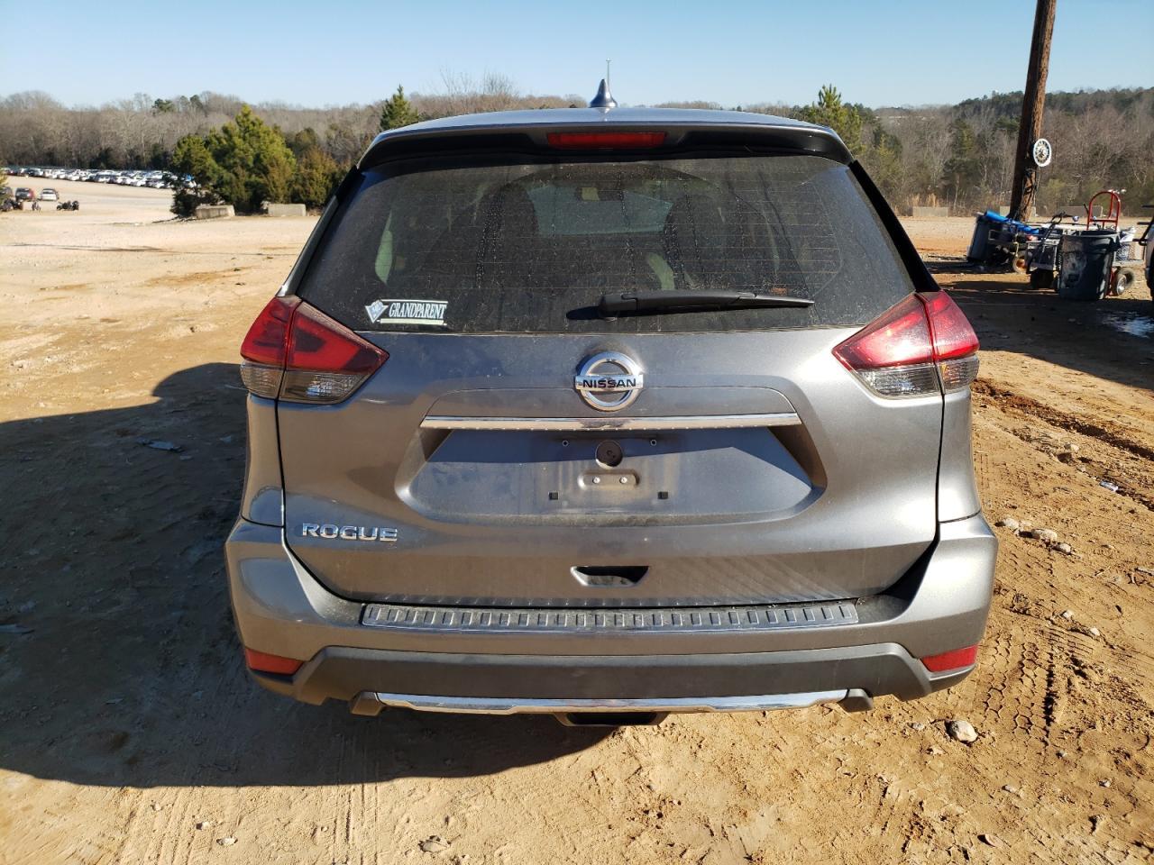 2017 NISSAN ROGUE S - Фото 6