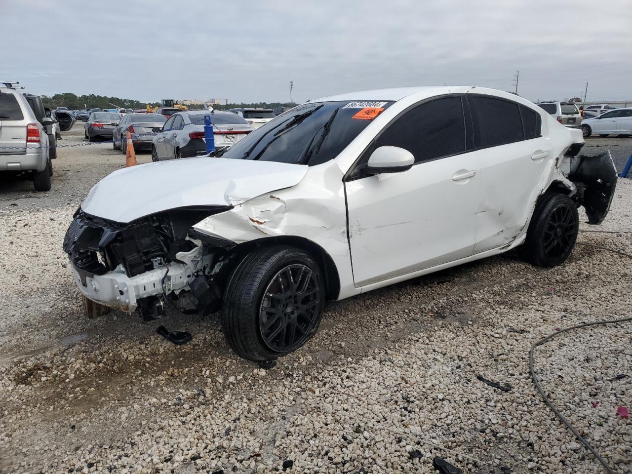 2013 MAZDA 3 I