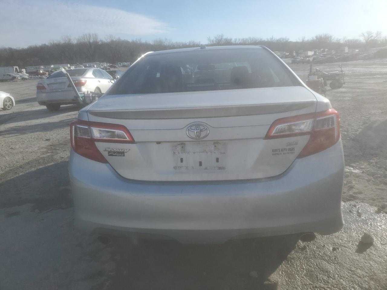 2012 TOYOTA CAMRY SE - Фото 6