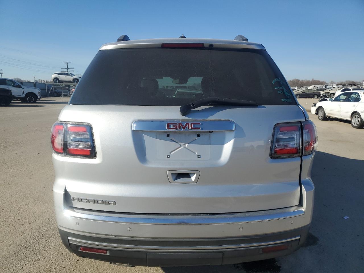 2016 GMC ACADIA SLT - Image 6