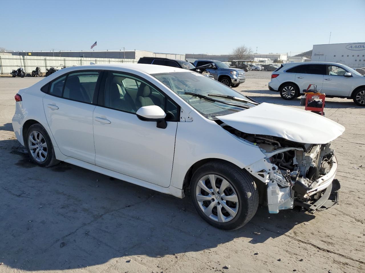 2020 TOYOTA COROLLA LE - Фото 4